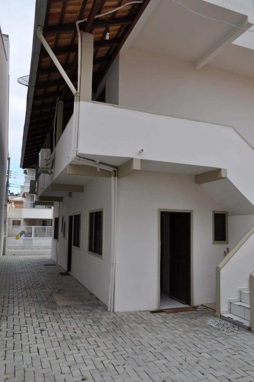 Apartamentos Bombinhas - 140 Metros Da Praia Εξωτερικό φωτογραφία